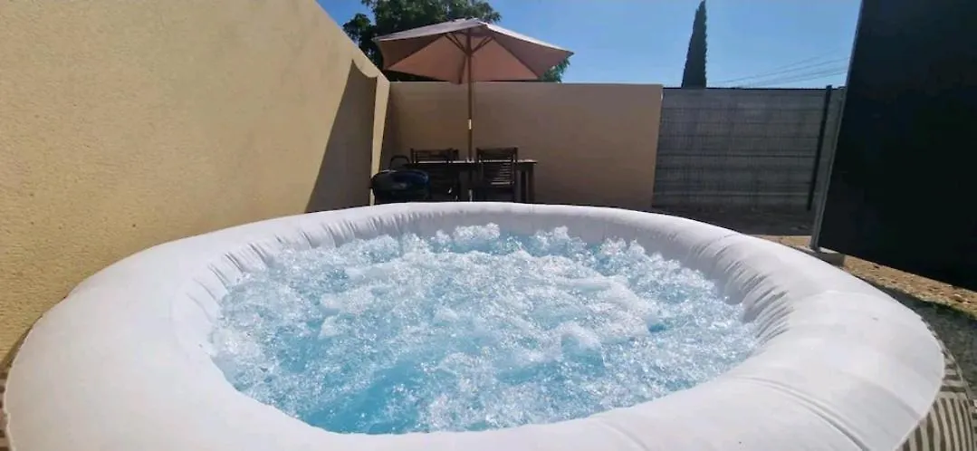 Cosy House Jacuzzi Villa Carpentras
